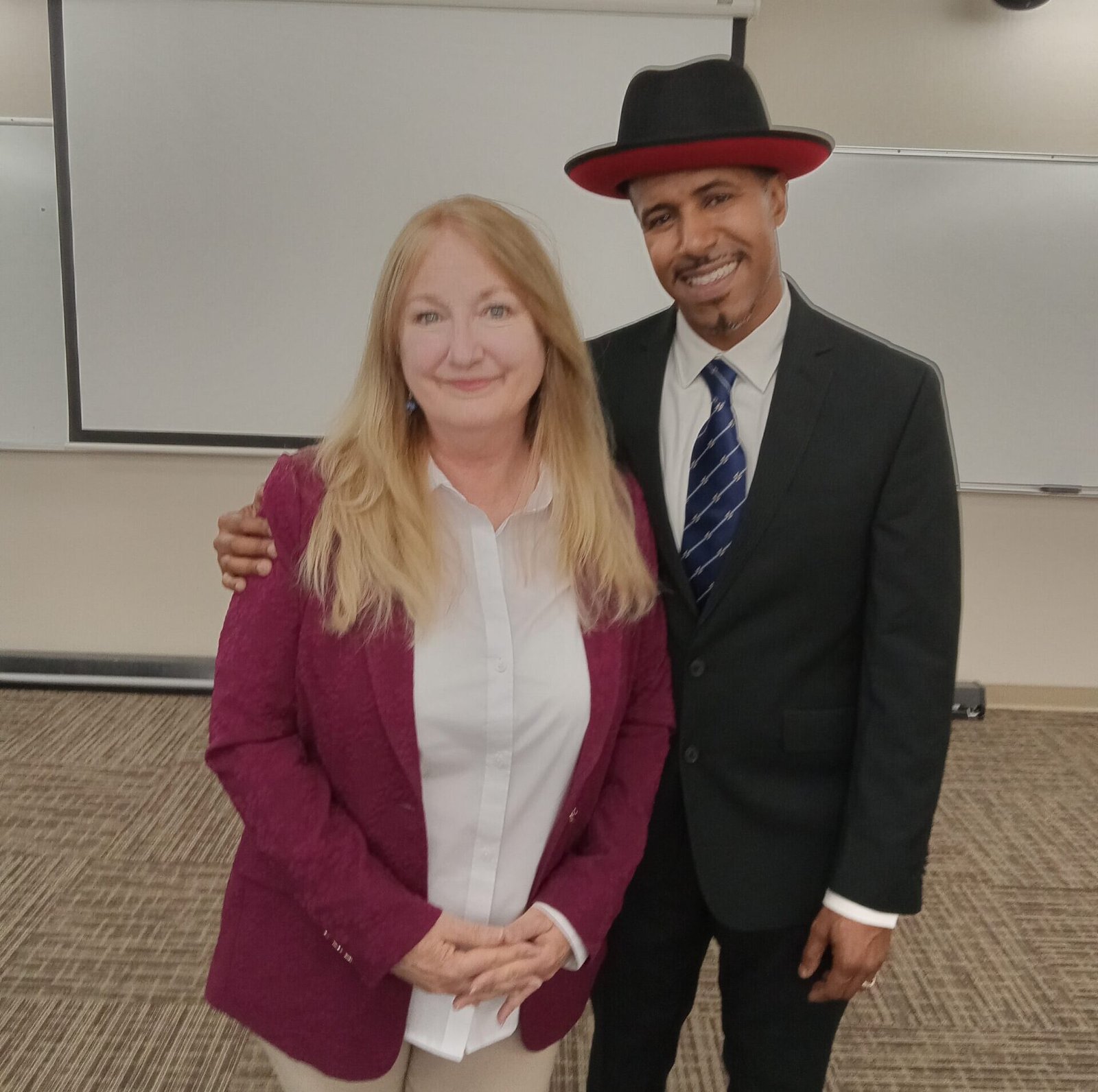 Kelly Morris with Susie Pryor, PhD, Regional Director, Central CA SBDC, at the 2025 award ceremony