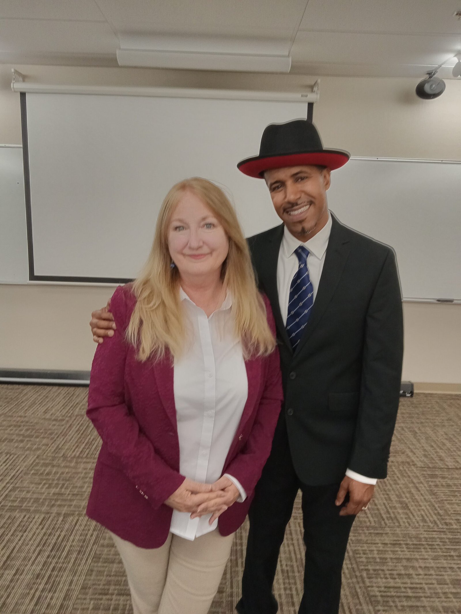 Kelly Morris, MBA of BeUncommon 24-7 with Susan Pryor, PhD, Regional Director of Central California SBDC, at the SBDC of the Year 2025 award ceremony.